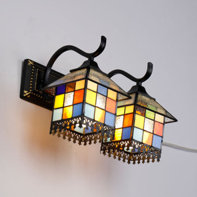 Frendorf | Multi Color House Wall Lamp mit linearer Rückplatte Lodge Glas und Metall Wandlampe in antikem Bronze
