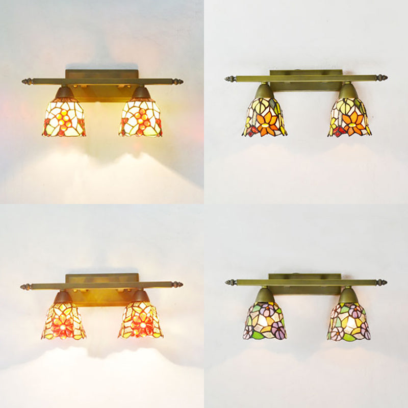 Frendorf | Lodge Style Dome Wandlamp met Zonnebloem/Druif/Geel Bloem/Ochtendglorie Glasscherf 2 Lichten Badkamer Vanity Licht in Messing