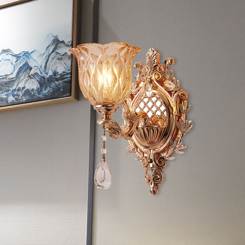 Frendorf | Amber Rattan Glas Floral Wandlamp Traditionele Een-Lampen Woonkamer Wandverlichting in Goud