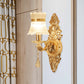 Frendorf | 1 Glühbirne Blume/Sektor Wandmontierte Lampe Traditionelle Klare Gerippte Glas Wandleuchte mit Gold Geschnitztem Arm