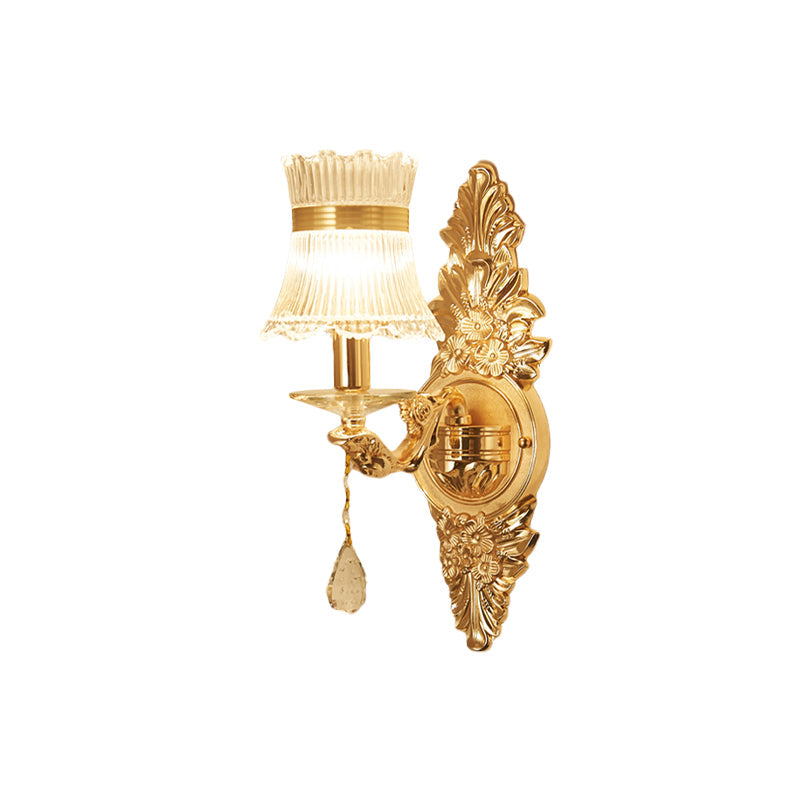 Frendorf | 1 Glühbirne Blume/Sektor Wandmontierte Lampe Traditionelle Klare Gerippte Glas Wandleuchte mit Gold Geschnitztem Arm