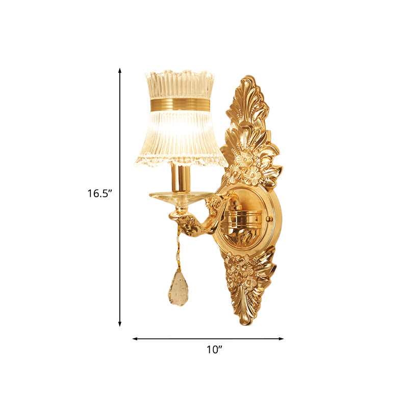 Frendorf | 1 Glühbirne Blume/Sektor Wandmontierte Lampe Traditionelle Klare Gerippte Glas Wandleuchte mit Gold Geschnitztem Arm