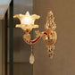 Frendorf | 1 Glühbirne Blume/Sektor Wandmontierte Lampe Traditionelle Klare Gerippte Glas Wandleuchte mit Gold Geschnitztem Arm