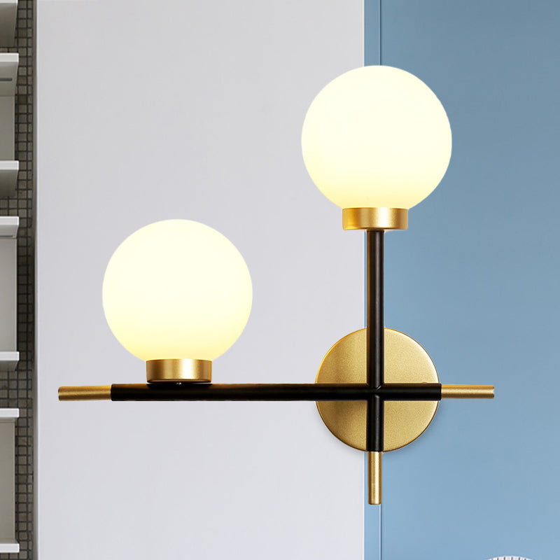 Frendorf | 2-Birnen Milchglas Wandleuchte Modern Schwarze Doppelte Kugel Wohnzimmer Wandlampe mit Kreuzdesign