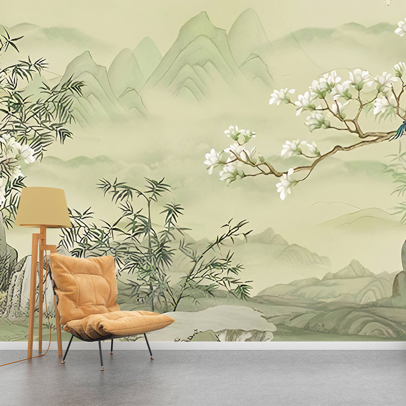 Elegante Blumen- und Bergmural für die Wohnkultur, Pastellgrün, Personalisierte Größe verfügbar