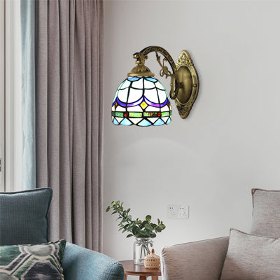 Frendorf | Glas-in-lood Koepel Wandlamp met Gegraveerde Arm 1 Licht Tiffany Traditionele Wandlamp in Blauw