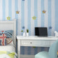 Frendorf | 33' x 20.5" Minimalistische Tapetenrolle für Kinderzimmer mit Cartoon-Stern- und Streifendessin in sanften Farben