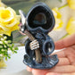 9CM Katze Sichel Hund Hexe Sensenmann Dekoration Harz Schwarze Umhang Sensenmänner Feline Katze Hund Figur Halloween Wohnkultur