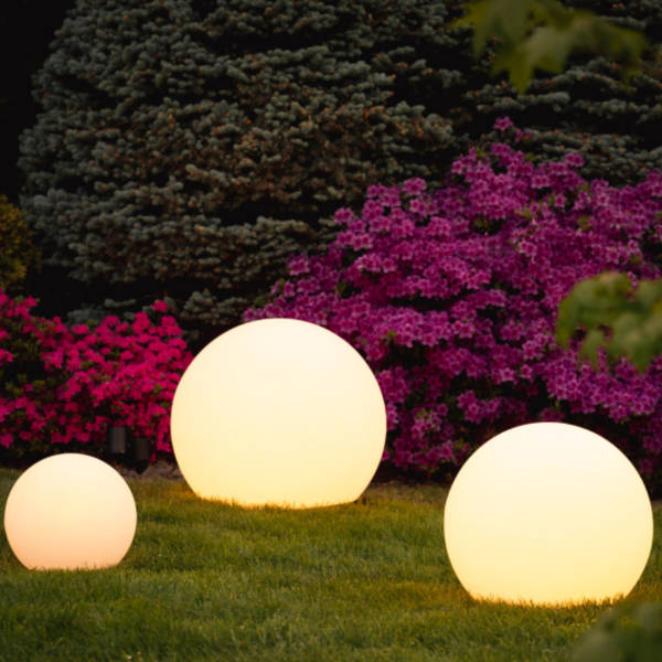 Frendorf | AuraColor Gartenball LED-Beleuchtung – 16 Farben – Kabellos, wetterfest und stimmungsvoll für Garten, Terrasse und Party