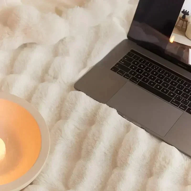Frendorf | Fluffy Decke aus Kunstfell - VeluLuxe