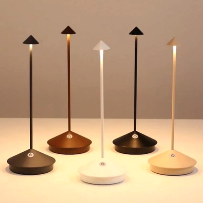 Frendorf | LED-Tischlampe | Wasserdichte und dimmbare kabellose Beleuchtung