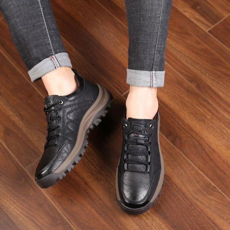 Frendorf | Lässige Herrenschuhe mit handgenähter Fußgewölbeunterstützung und rutschfester, atmungsaktiver Sohle