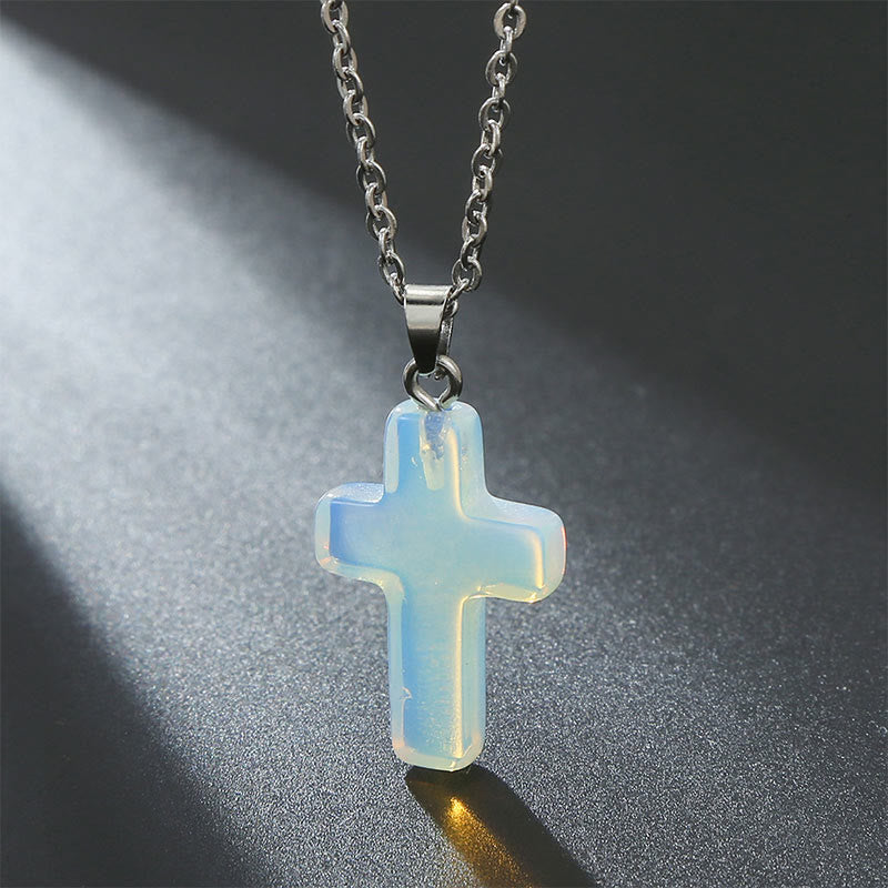 Frendorf | Halskette mit Kreuz aus natürlichen Edelsteinen – Seraphina
