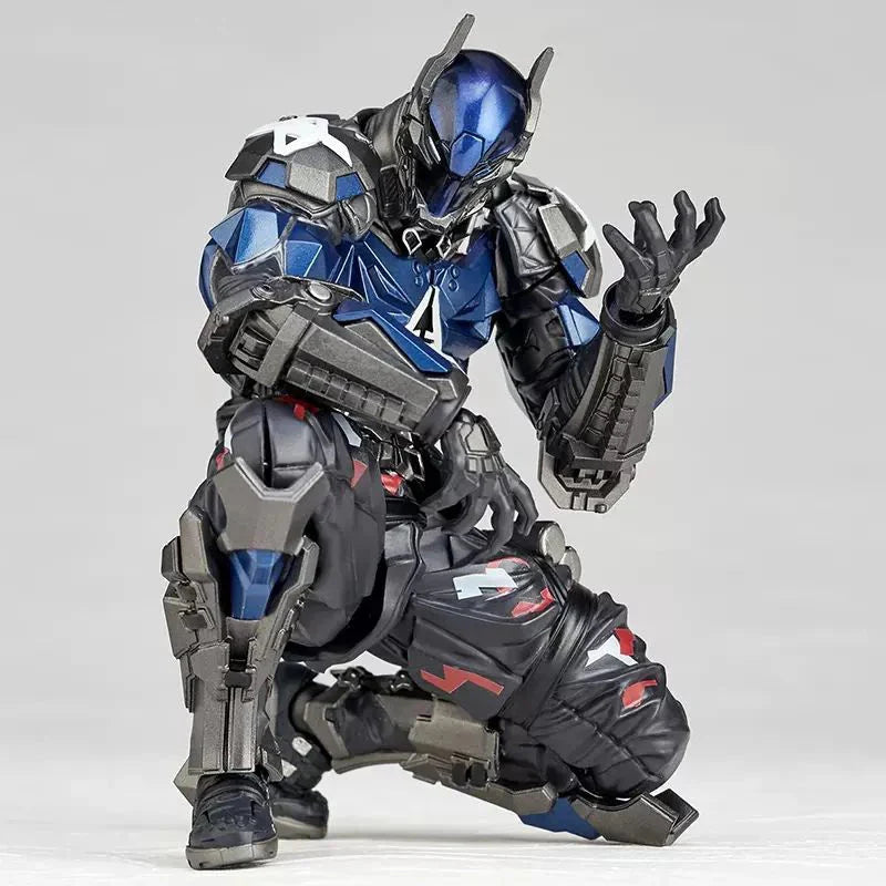 AMAZING YAMAGUCHI Arkham Knight Actionfigur #024 Modell PVC Fledermaus 17 cm Sammlung Bewegliche Anime-Figur Spielzeuge für Kinder Geschenke