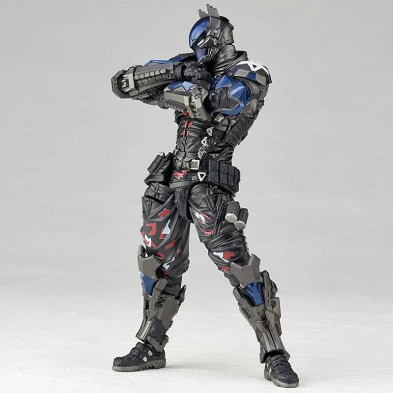AMAZING YAMAGUCHI Arkham Knight Actionfigur #024 Modell PVC Fledermaus 17 cm Sammlung Bewegliche Anime-Figur Spielzeuge für Kinder Geschenke