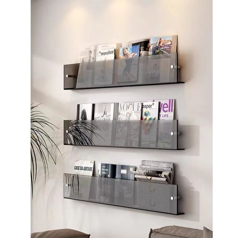 ClearLine – Stilvolle Acryl Wandregal für Zeitschriften
