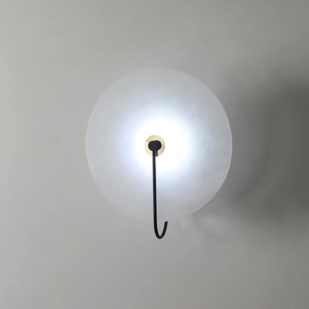 Weiße Alabaster-Wandlampe