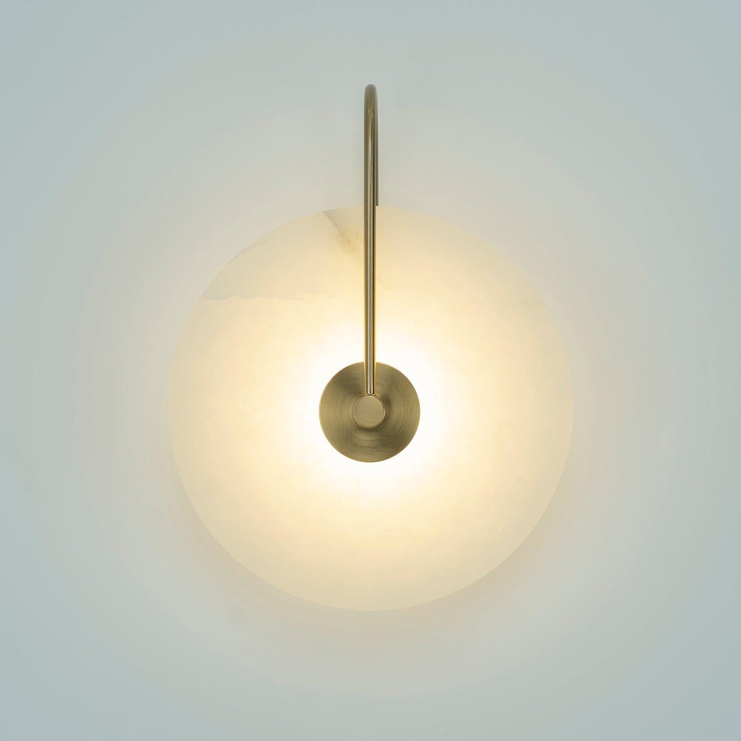 Weiße Alabaster-Wandlampe