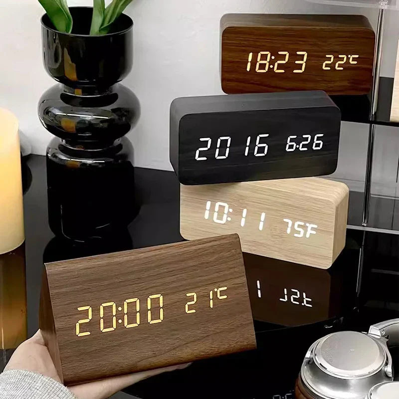 Charms | Digitaler Holzwecker | Inklusive Temperaturanzeige