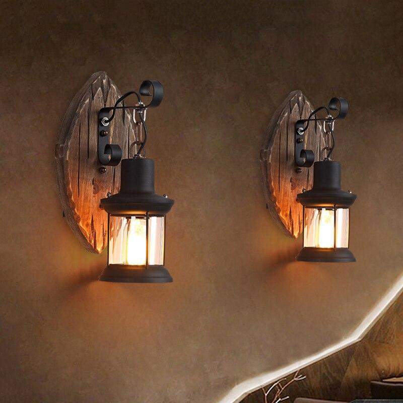 Frendorf | Antike Holz Landhaus Stil Wandlampe