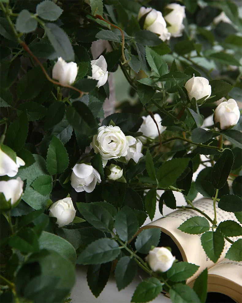 Frendorf | Künstliche kleine Rosenknospen