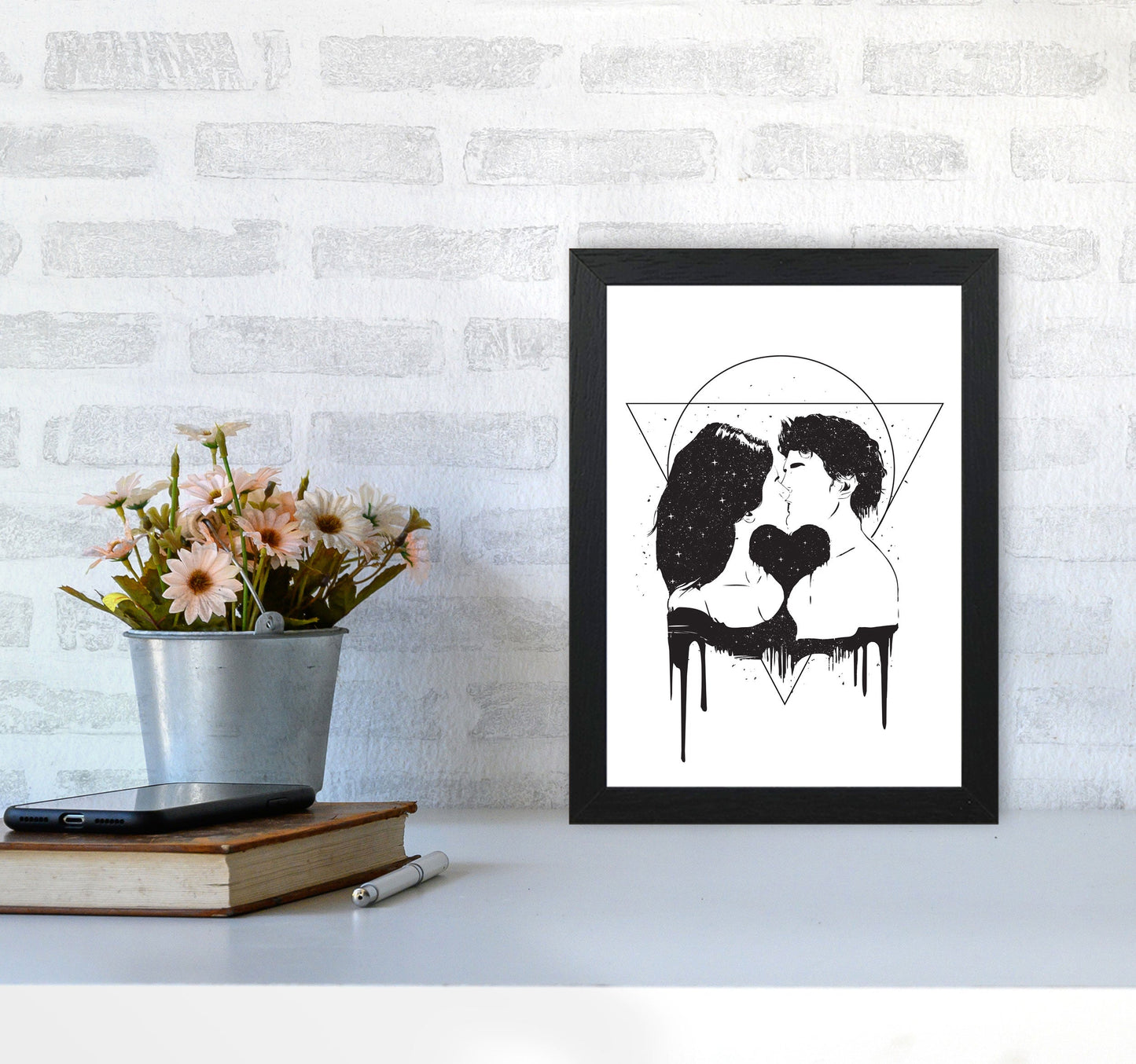Cosmic Love B&W Kunstdruck