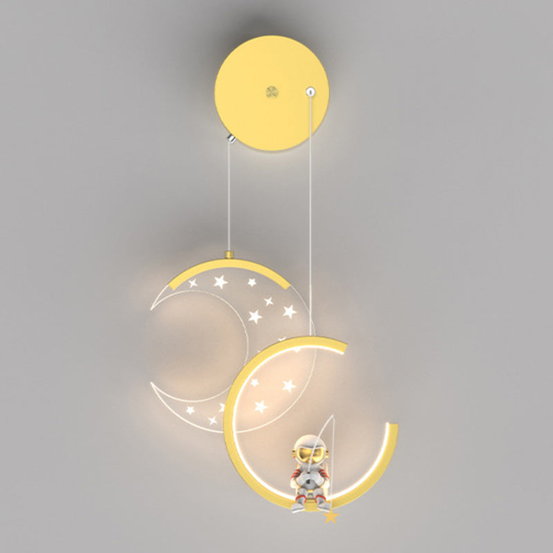 Zeitgenössische nordische Astronauten-Mond-Sterne-Muster-Acryl-Eisen-LED-Wandleuchte für das Wohnzimmer