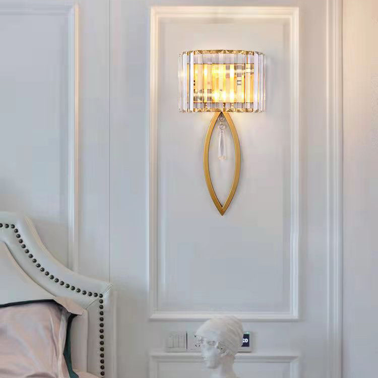 Moderne Luxus Halbkreis Gestreift Eisen Kristall 2-Licht Wandlampe Für Wohnzimmer