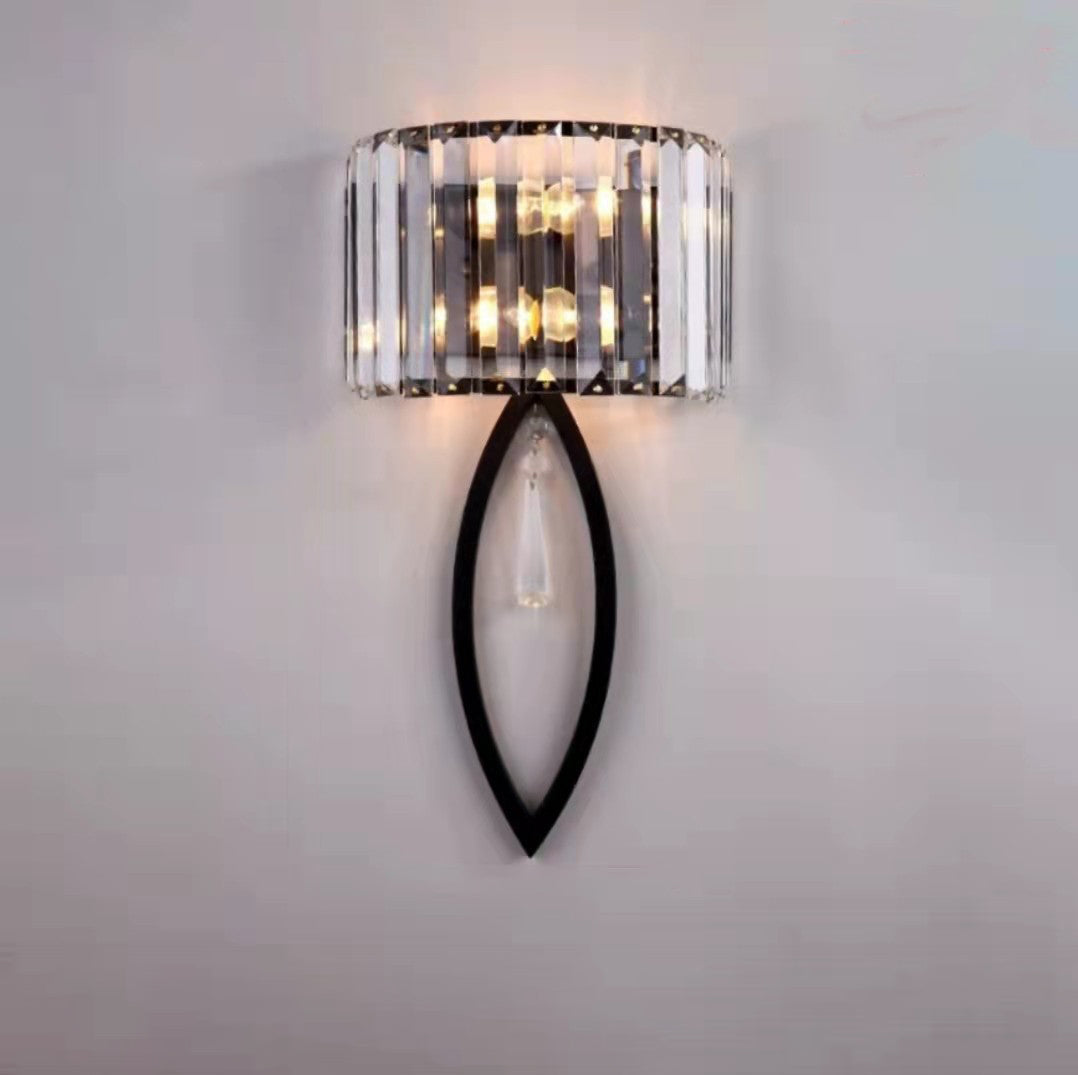 Moderne Luxus Halbkreis Gestreift Eisen Kristall 2-Licht Wandlampe Für Wohnzimmer