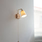 Traditionelle japanische drehbare gerade Stangen-Glo be runde Tasse Form Holz Kupfer Keramik 1-Licht Wandlampe für Wohnzimmer