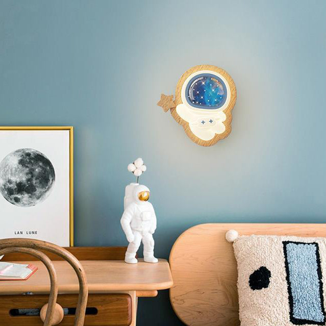 Zeitgenössische Kreative Astronaut Holzbasis PE-Schirm LED Wandleuchte Lampe für Schlafzimmer