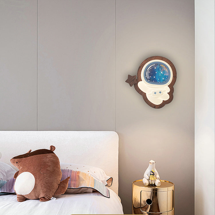 Zeitgenössische Kreative Astronaut Holzbasis PE-Schirm LED Wandleuchte Lampe für Schlafzimmer