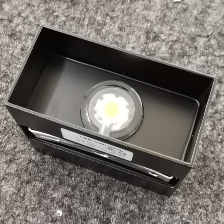Moderne Minimalistische Wasserdichte Würfel Oben Unten Aluminium Glas Induktions-LED-Wandleuchte Lampen Für Schlafzimmer