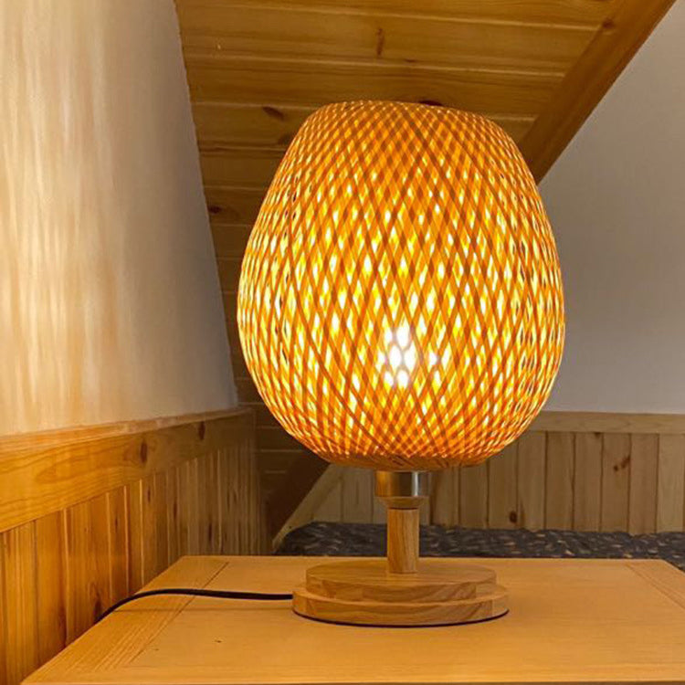 Frendorf | Bamboro Japanisches Design Tischlampe | Handgefertigte Bambus-Weberei | Holz & Metall | Schlafzimmerbeleuchtung
