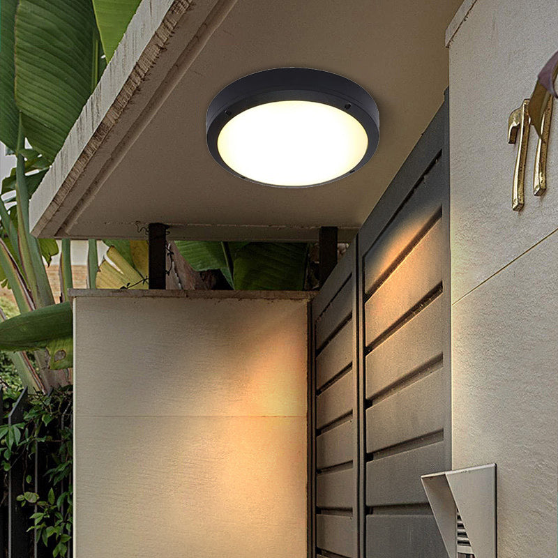 Moderne minimalistische wasserdichte runde Aluminium-Acryl-LED-Außen-Deckenleuchte für den Garten