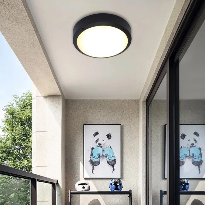 Moderne minimalistische wasserdichte runde Aluminium-Acryl-LED-Außen-Deckenleuchte für den Garten