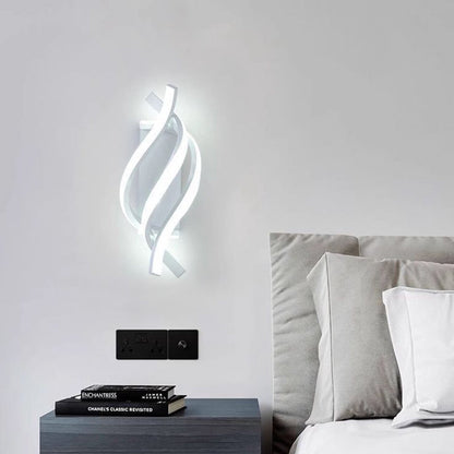 Zeitgenössische Nordische Spiral Eisen Silikon LED Wandleuchte für Schlafzimmer
