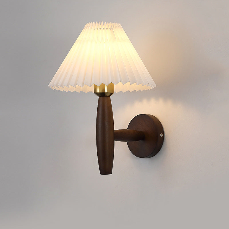 Traditioneller chinesischer plissierter Regenschirm Stoff Schatten Holz 1-Licht Wandlampe für das Wohnzimmer