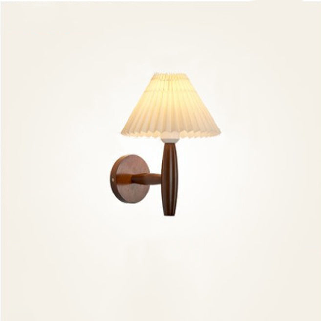 Traditioneller chinesischer plissierter Regenschirm Stoff Schatten Holz 1-Licht Wandlampe für das Wohnzimmer