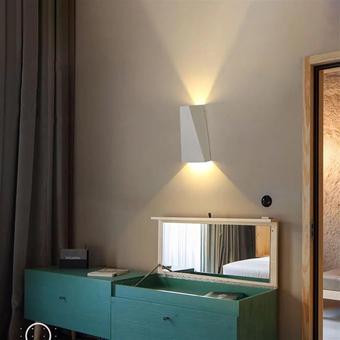 Moderner minimalistischer Aluminium Up- und Down beleuchteter LED Wandleuchtenlampe für den Außenbereich Patio
