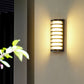 Zeitgenössische industrielle Aluminium-Acryl-LED wasserdichte Außenwandlampe für den Garten