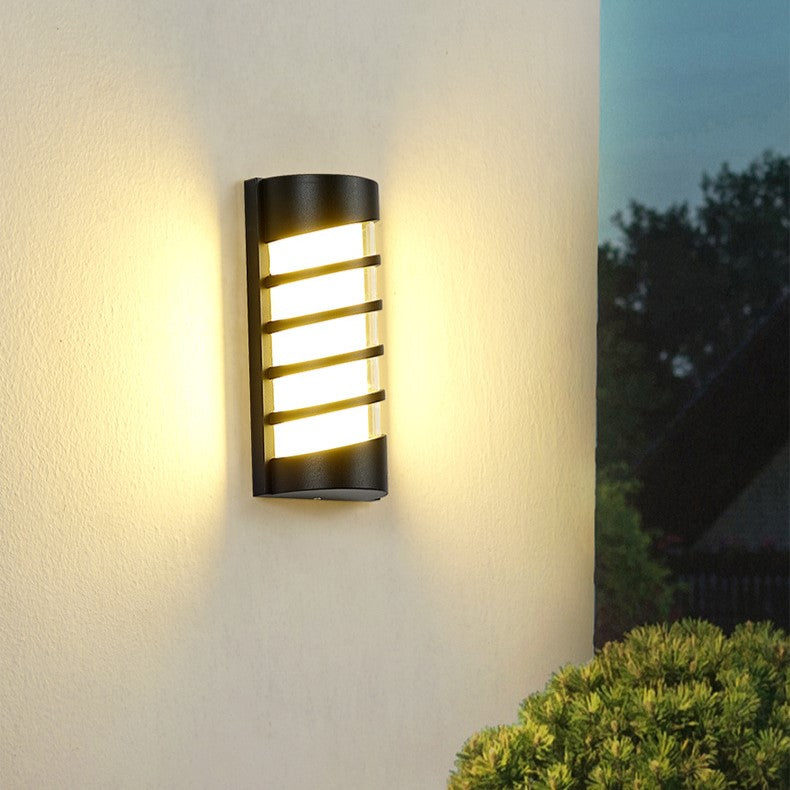 Zeitgenössische industrielle Aluminium-Acryl-LED wasserdichte Außenwandlampe für den Garten