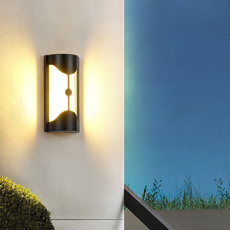 Zeitgenössische industrielle Aluminium-Acryl-LED wasserdichte Außenwandlampe für den Garten