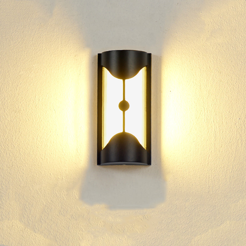 Zeitgenössische industrielle Aluminium-Acryl-LED wasserdichte Außenwandlampe für den Garten