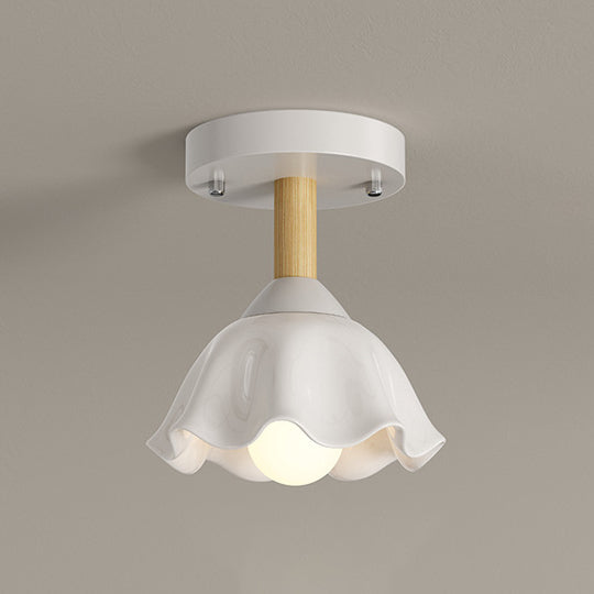 Zeitgenössische skandinavische Creme Blumen Runde Oval Eisen Glas 1-Licht Semi-Flush Mount Deckenleuchte für Schlafzimmer