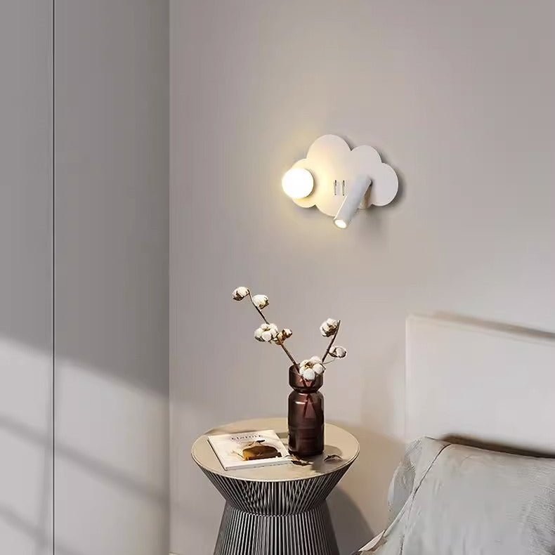 Moderne Art Deco Wolkenform Orb Eisen Acryl LED Spot Wand Sconce Lampe für Schlafzimmer