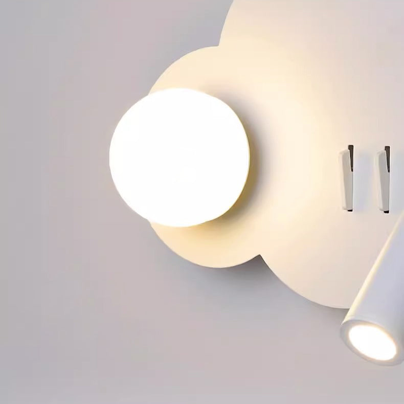 Moderne Art Deco Wolkenform Orb Eisen Acryl LED Spot Wand Sconce Lampe für Schlafzimmer