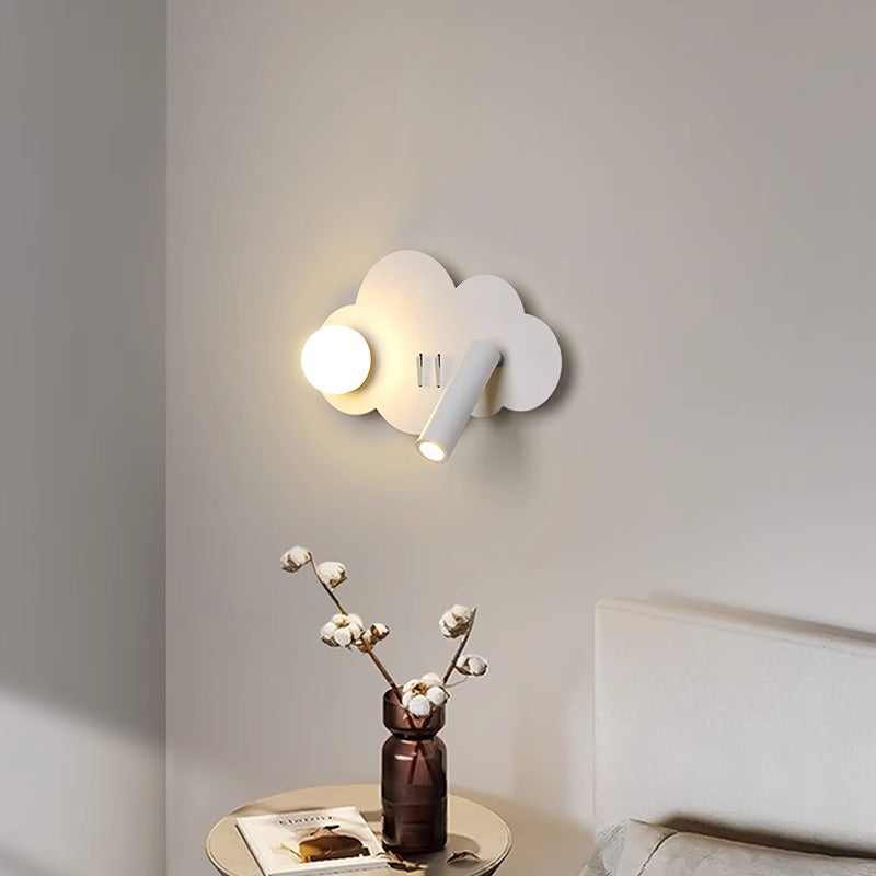 Moderne Art Deco Wolkenform Orb Eisen Acryl LED Spot Wand Sconce Lampe für Schlafzimmer
