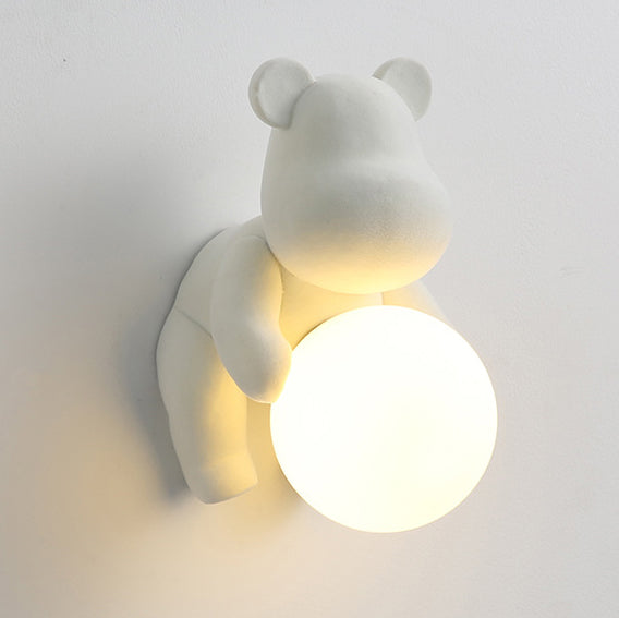 Zeitgenössische kreative Bärenkugel Harzglas 1-licht Wandleuchte Lampe für Schlafzimmer