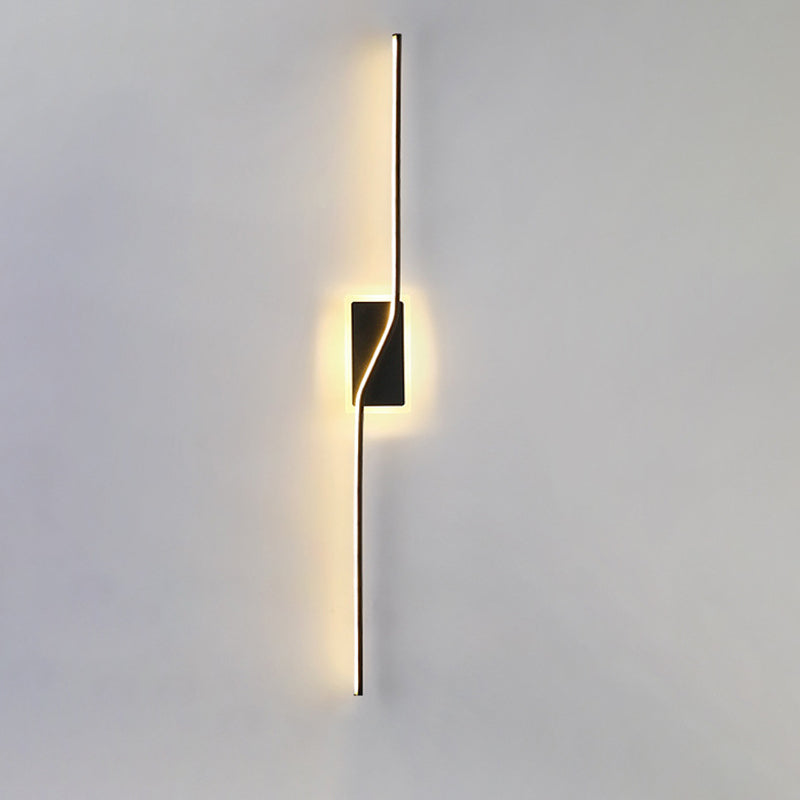 Zeitgenössische nordische lange Streifen Eisen Silikon LED Wandlampe für das Wohnzimmer